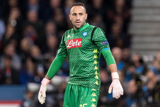 经济观察报：有关方面对国足洋帅年薪心理标准只有150万美元（经济观察报称：相关方面对国足外籍主帅年薪的心理价位仅为150万美元）