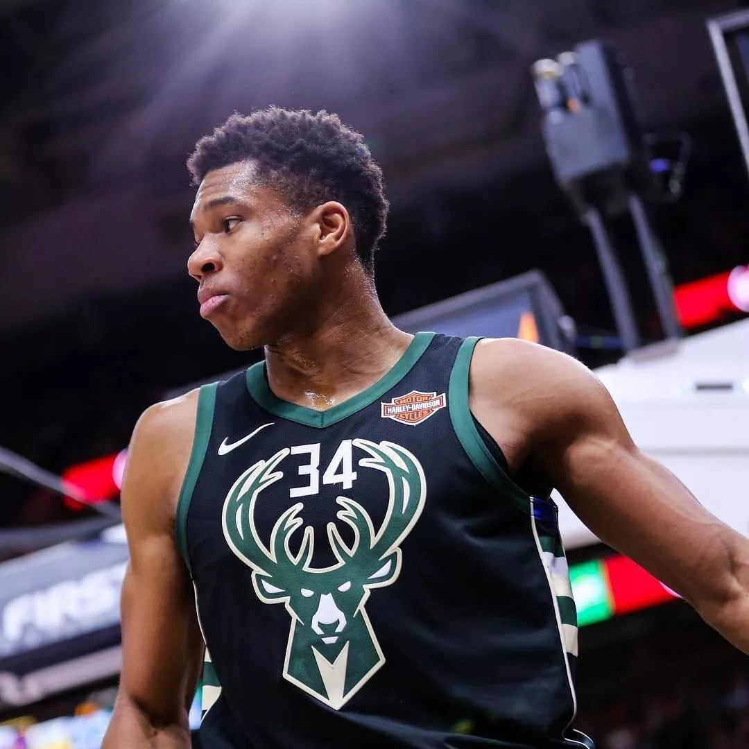 阿斯：姆巴佩脚踝炎症已痊愈，对阵埃尔切时可以首发（阿斯报：姆巴佩脚踝炎症痊愈，战埃尔切可出任首发）