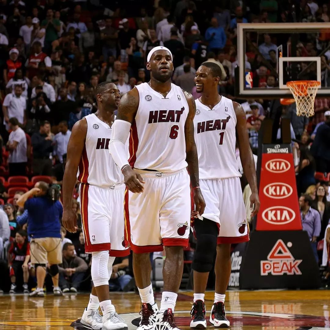 3-0！科内利亚诺世俱杯开门红，朱婷轰13分，肌肉线条太明显（3-0！科内利亚诺世俱杯首战告捷，朱婷砍下13分，肌肉线条抢眼）