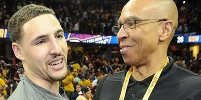 孔蒂：祝贺球员们，必须对他们说谢谢、谢谢、再谢谢（孔蒂：向球员们表示祝贺，我要对他们说三声“谢谢”）