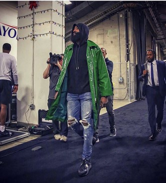 世体：巴黎关注巴萨B队队长科尔特斯，巴萨可与他续约至后年（世体：巴黎有意巴萨B队长科尔特斯，巴萨可选择将其合同续至后年）