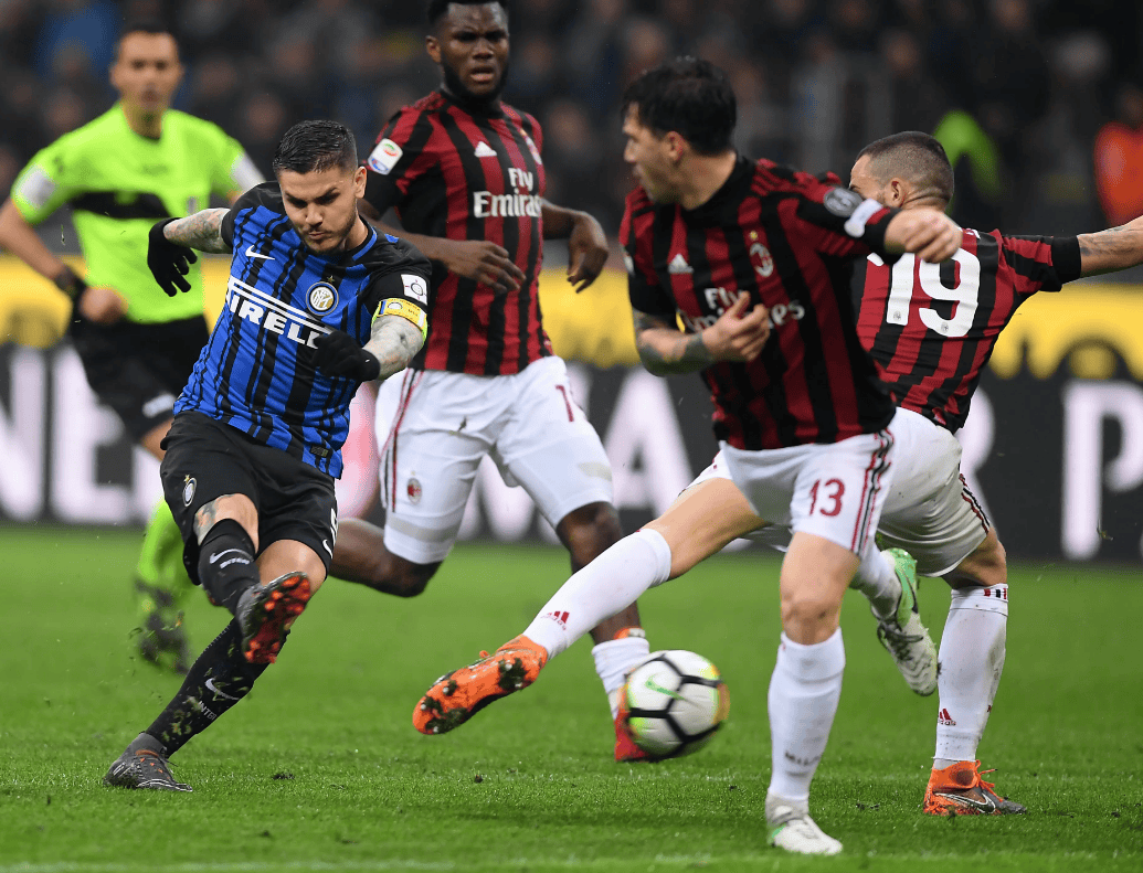 KD自己都笑了！杜兰特假摔造东契奇犯规 随后自己与卢卡都笑了（KD都乐了：杜兰特假摔骗到东契奇犯规，随后与卢卡相视而笑）