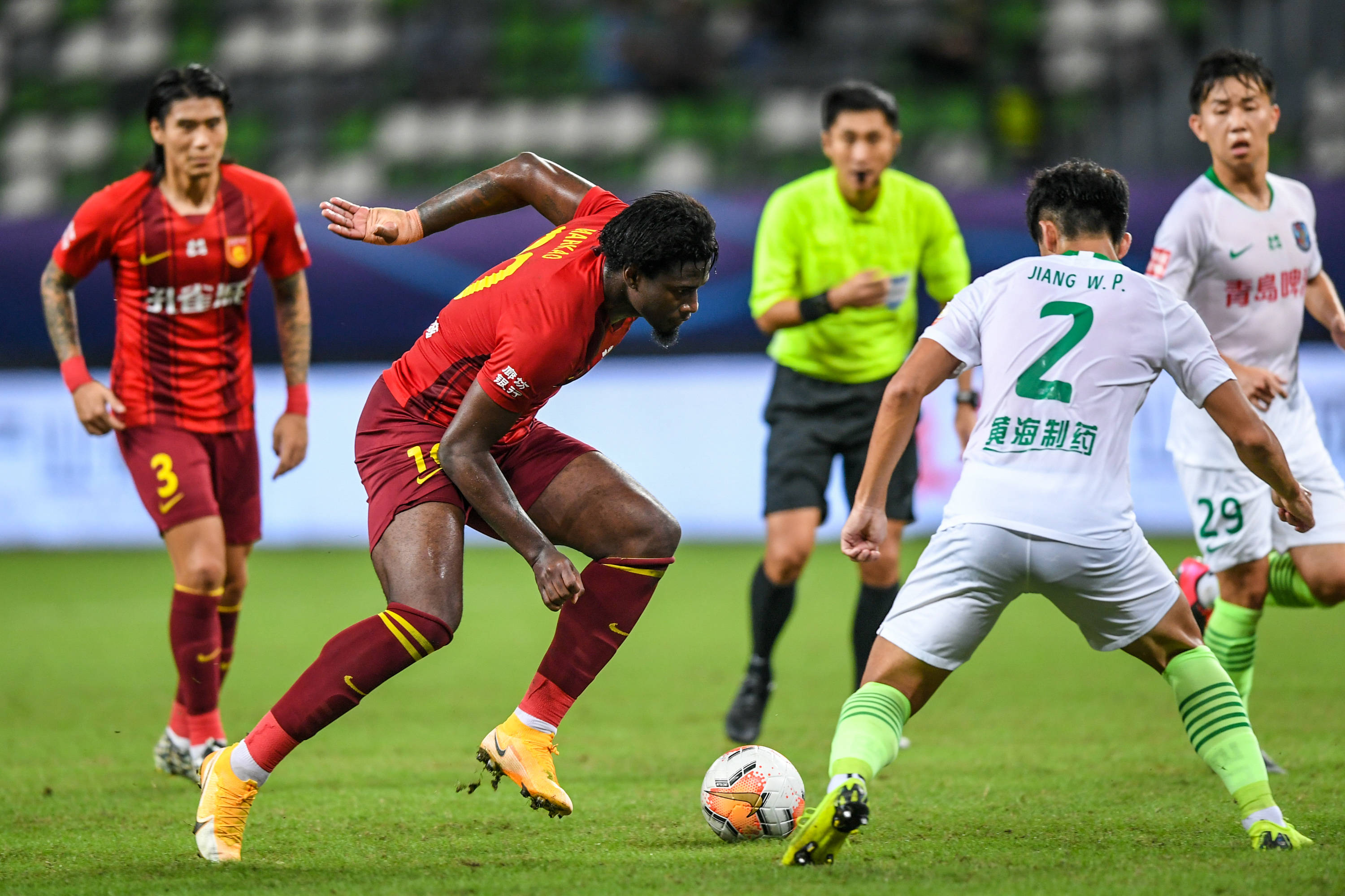 记者：卡内达观战浙江U20全运比赛，希望能发现更多优秀球员（记者：卡内达现身观战浙江U20全运会，期待物色更多优秀球员）