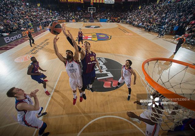 世体：阿斯顿维拉询问特狮情况，巴萨门将可能为世界杯而离队（世体：阿斯顿维拉打听特尔施特根，巴萨门将或为世界杯选择离队）