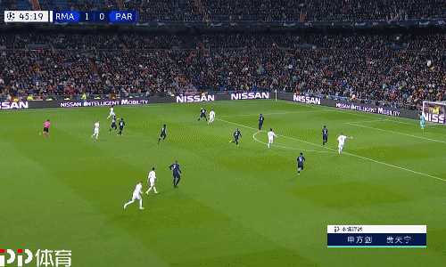 东体：特维斯在申花时训练都由自己决定，波耶特控制不了球队（东体：申花时期特维斯训练由其自定，波耶特难以掌控球队）